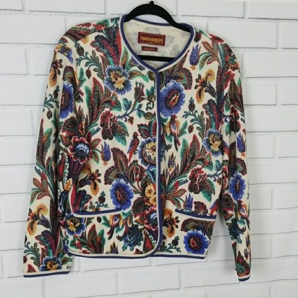 Vintage Sweaters - VTG  GEIGER SWEATER Size M/L